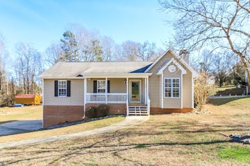 226 Creek Meadow Dr Lexington, NC 27295